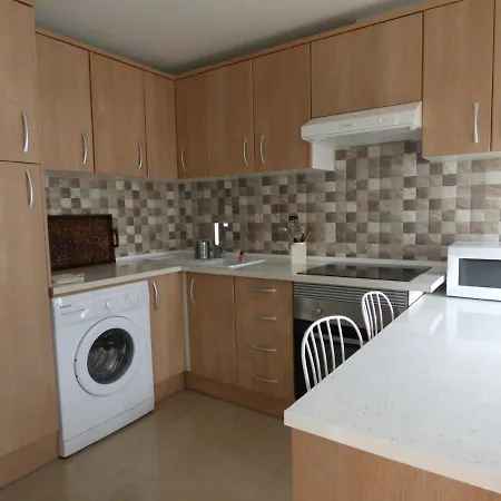 吉勒扎诺公寓酒店