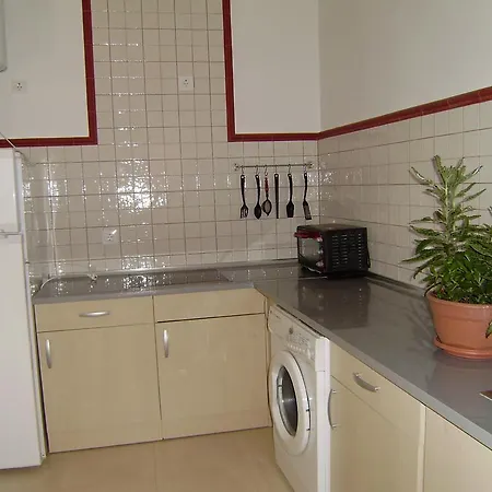 アパート アパルタメントス ヘレサノス ヘレス