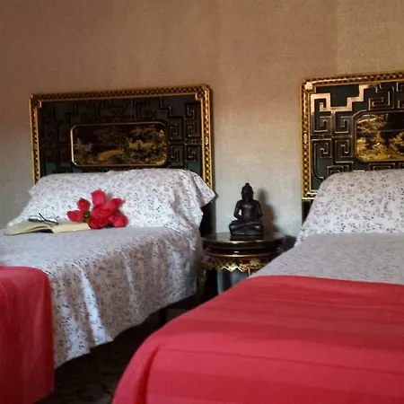 吉勒扎诺公寓酒店